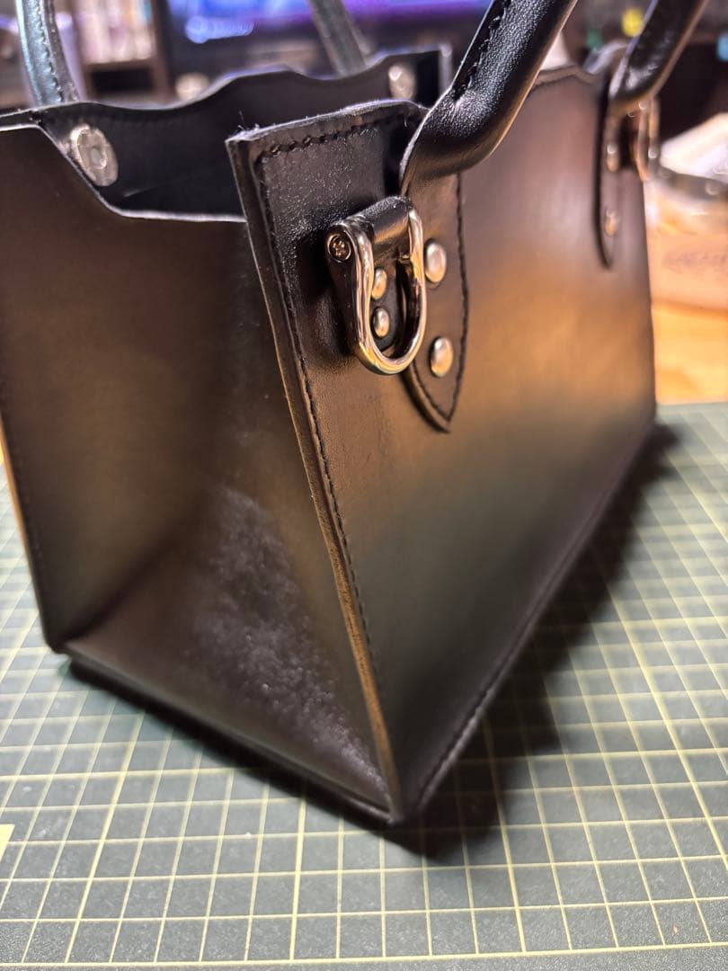 チャリー出品です。