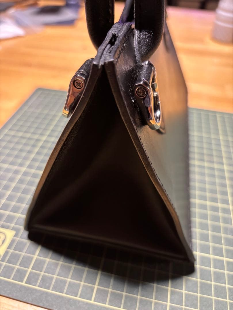 チャリー出品です。