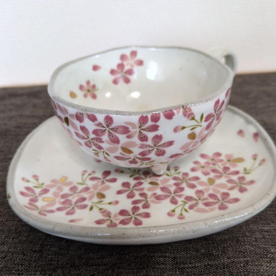 桜の花模様 カップとソーサー セット - メルカリ