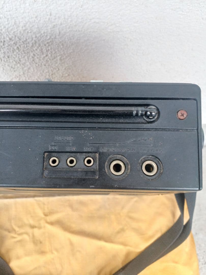 専用 ソニーICF 9090 ギター&ラジオ 昭和レトロ 電源コード付属 専用