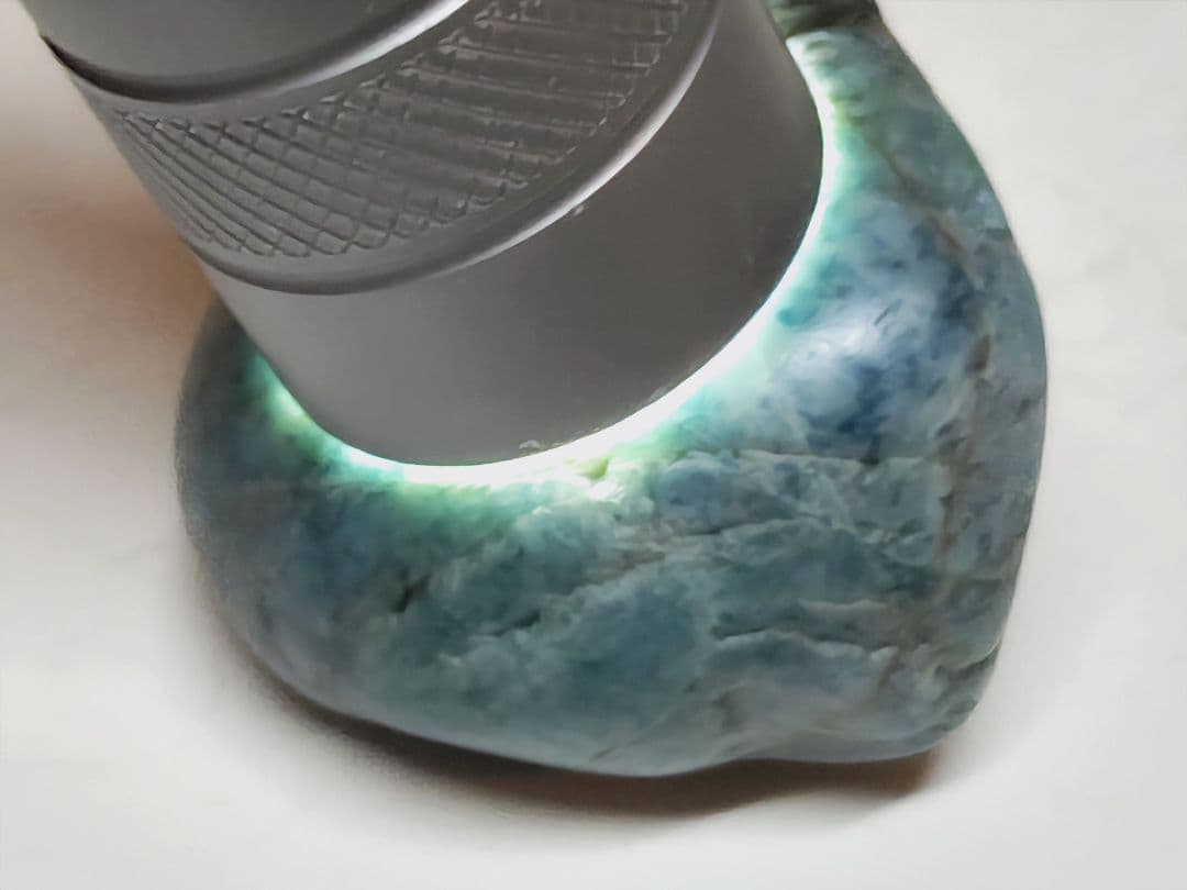 コン沢 32g 翡翠 ヒスイ 原石 鑑賞石 自然石 誕生石 鉱物 鉱石 水石