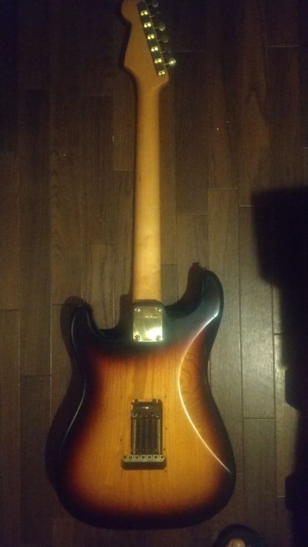 気まぐれセールフェルナンデス　ストラト　FST　エレキギター　ジャパンビンテージ