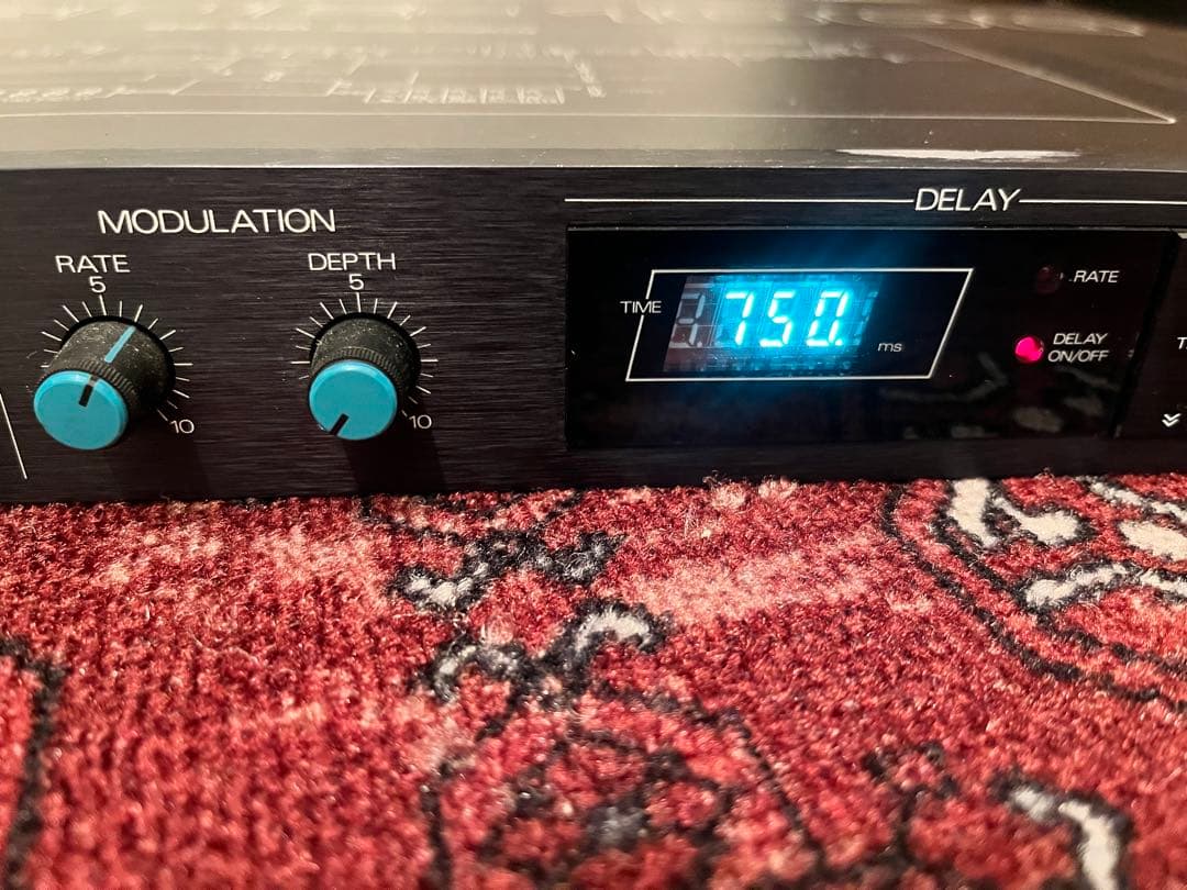 ROLAND SDE1000 中古品 デジタルディレイ　ローランド