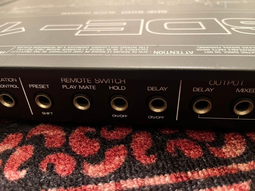 ROLAND SDE1000 中古品 デジタルディレイ　ローランド