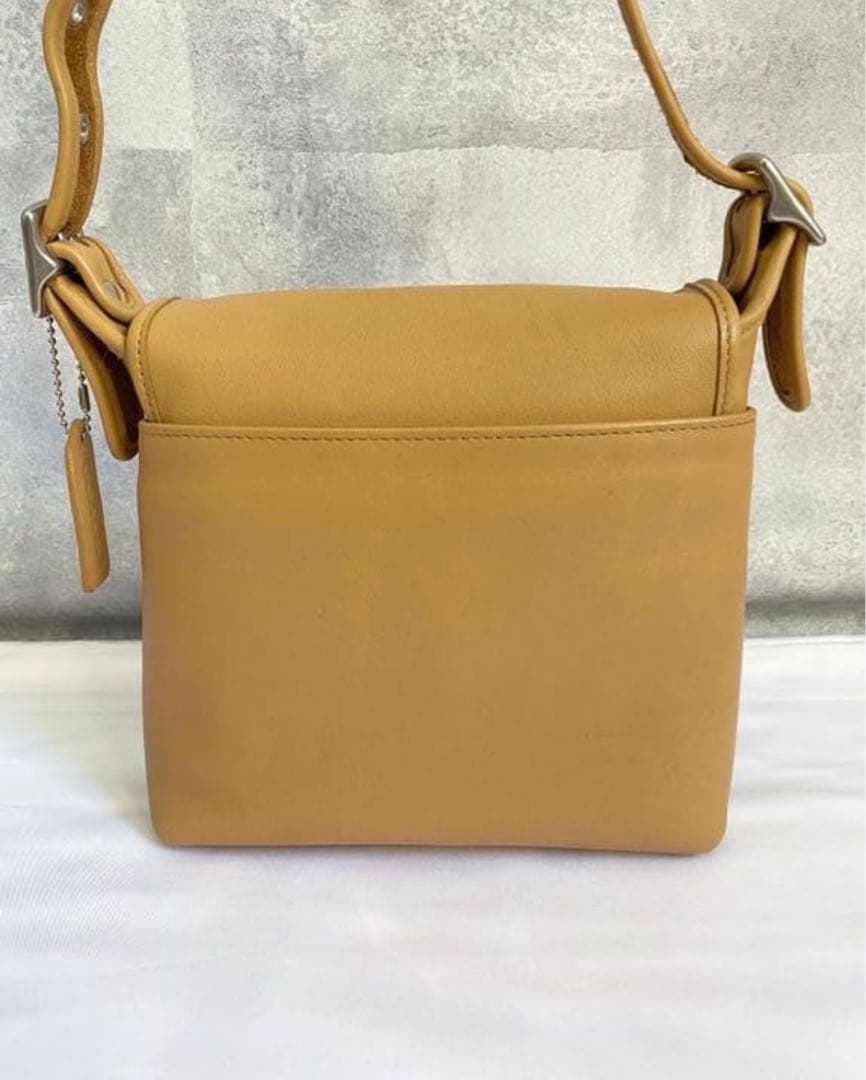 オールドコーチ coach キャメル ショルダーバッグ レザー