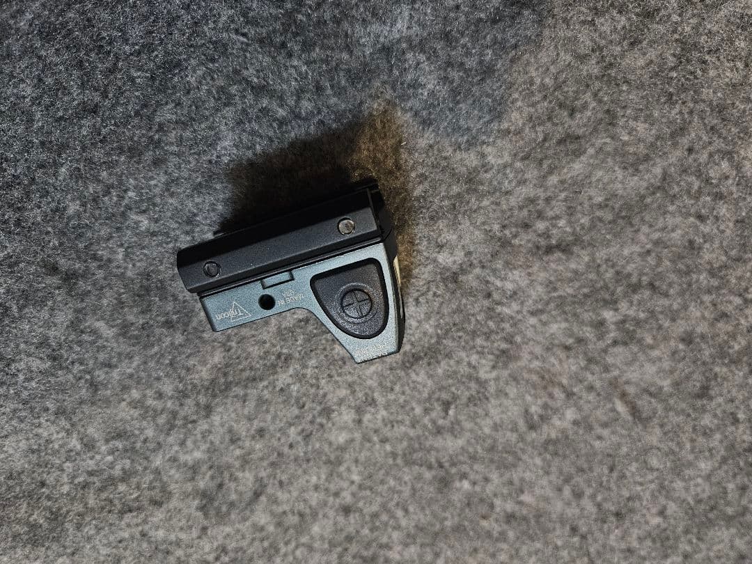 Holy warrior trijiconタイプ RMR ドットサイト