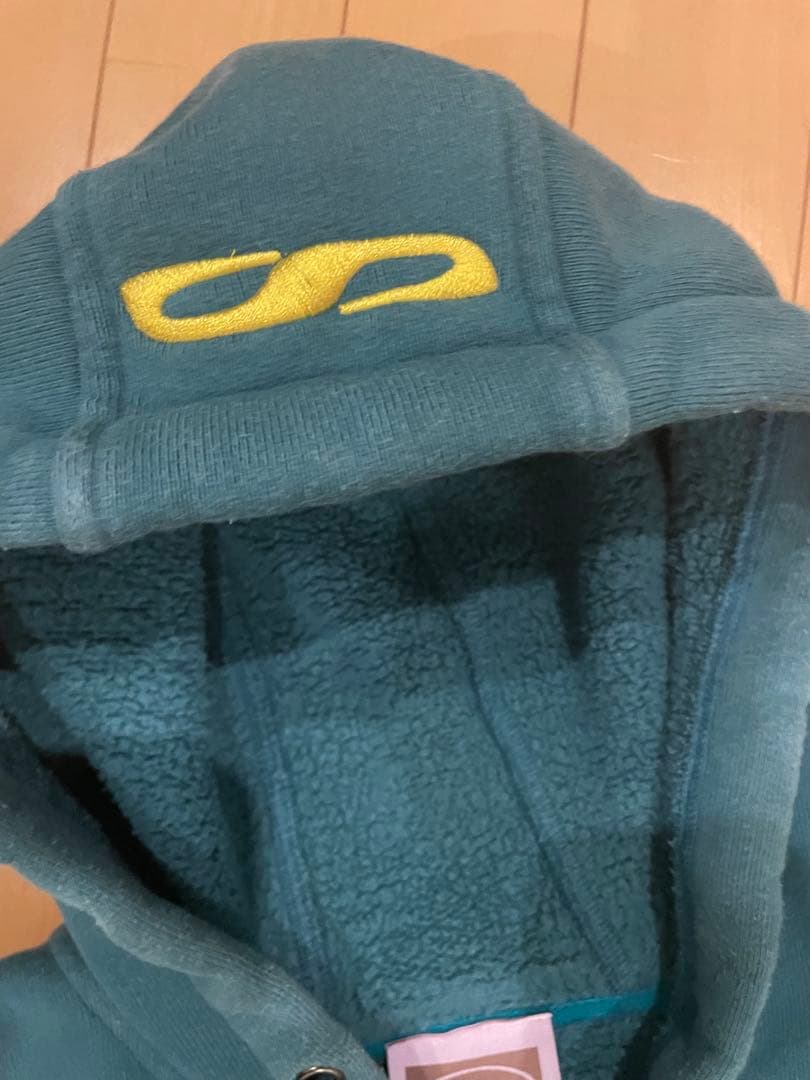 atticustorre ジップパーカー　fti punkandyo