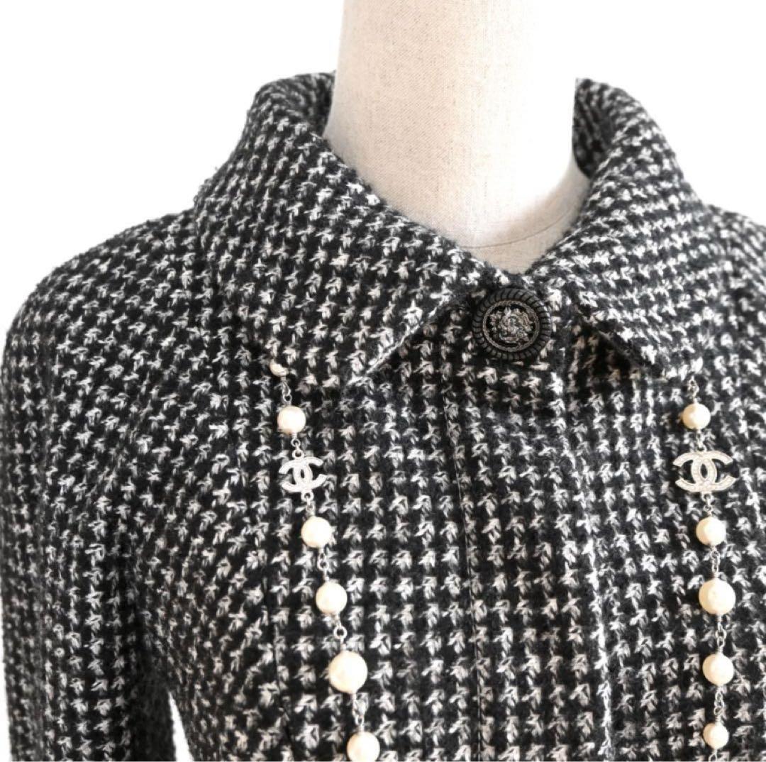 CHANEL モノトーンツイードコートジャケットライオンCOCOボタン