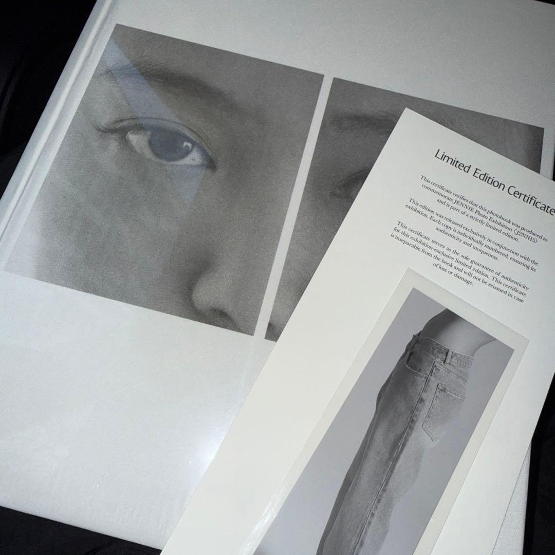 JENNIE J2NNI5 POP UP ジェニ Photobook 特典付2 - メルカリ