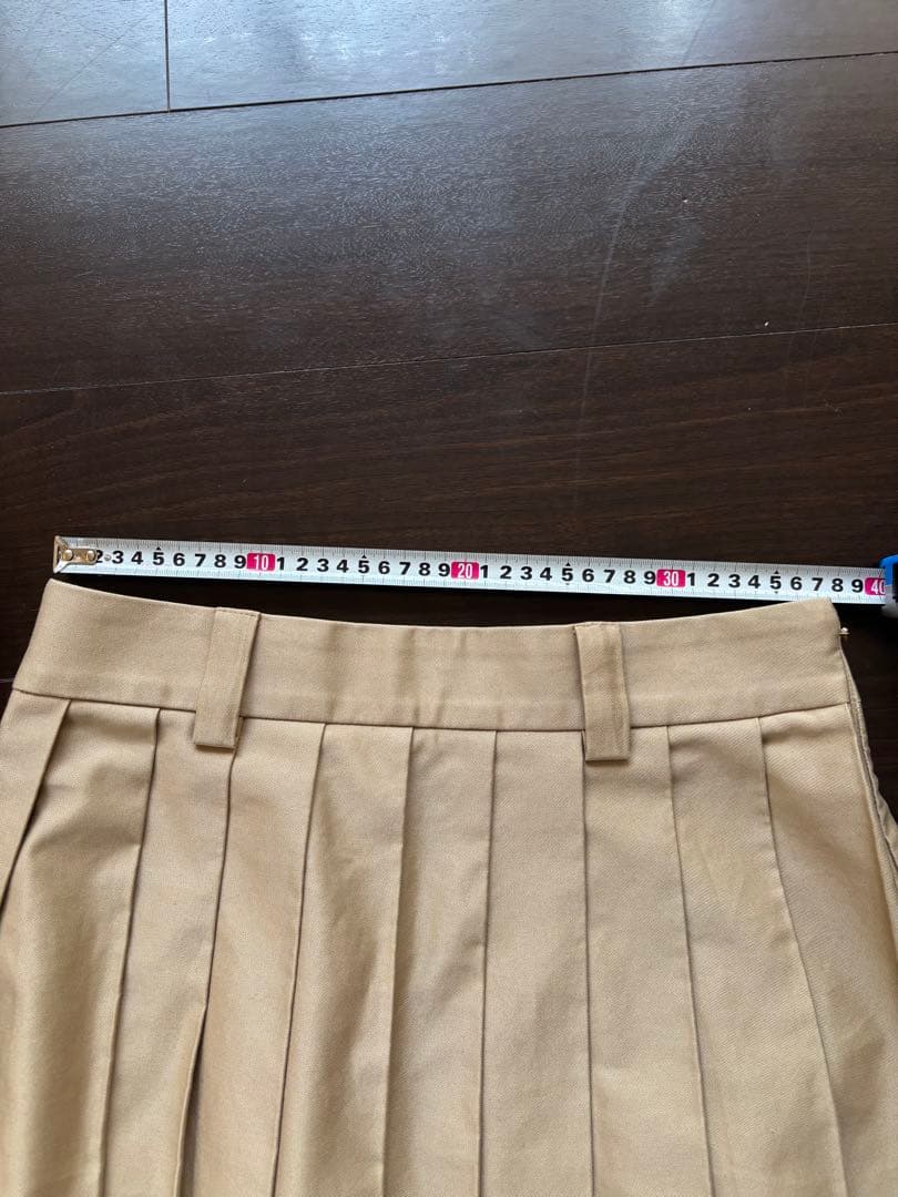 io！　miumiu プリーツスカート
