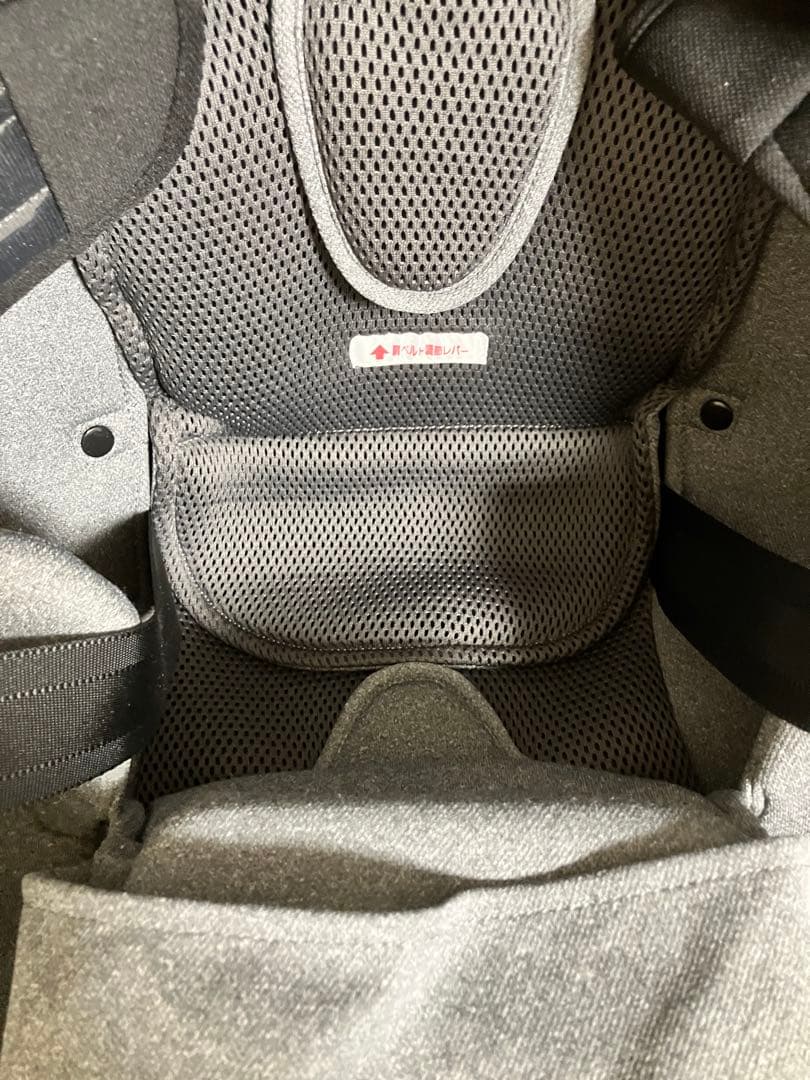 エールべべ クルット4i プレミアムⅢ ISOFIXグレー　BF871