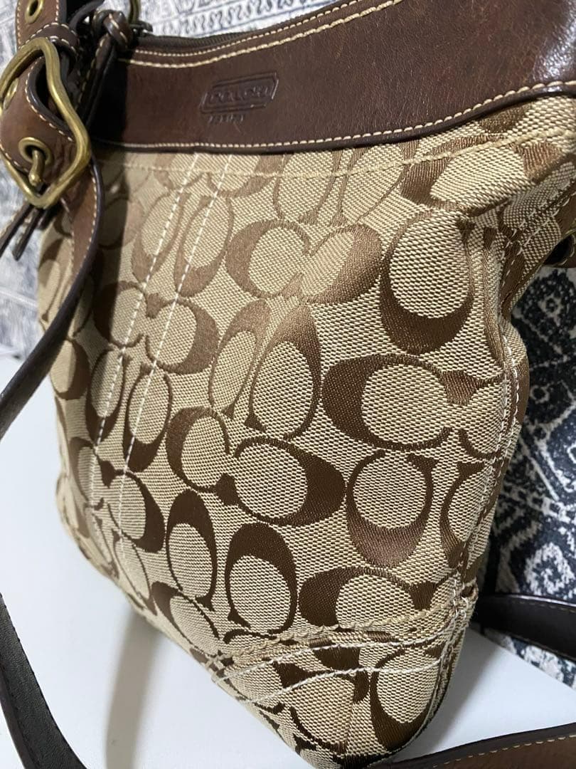 【美品】COACH コーチ シグネチャー ショルダーバッグ 斜め掛けかばん 茶色