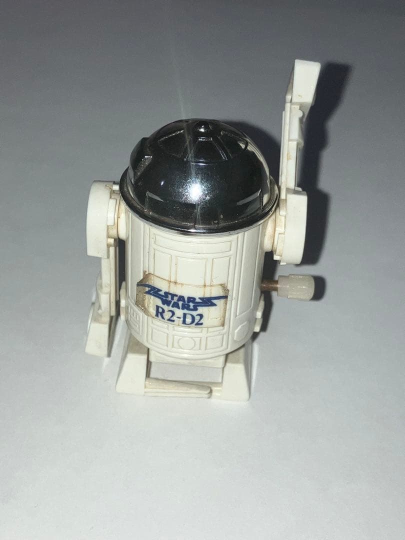 スター・ウォーズ R2-D2 フィギュア