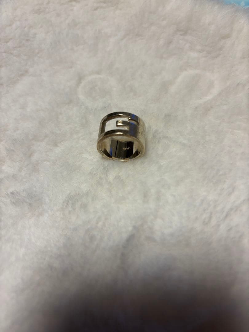 GUCCIシルバーリング