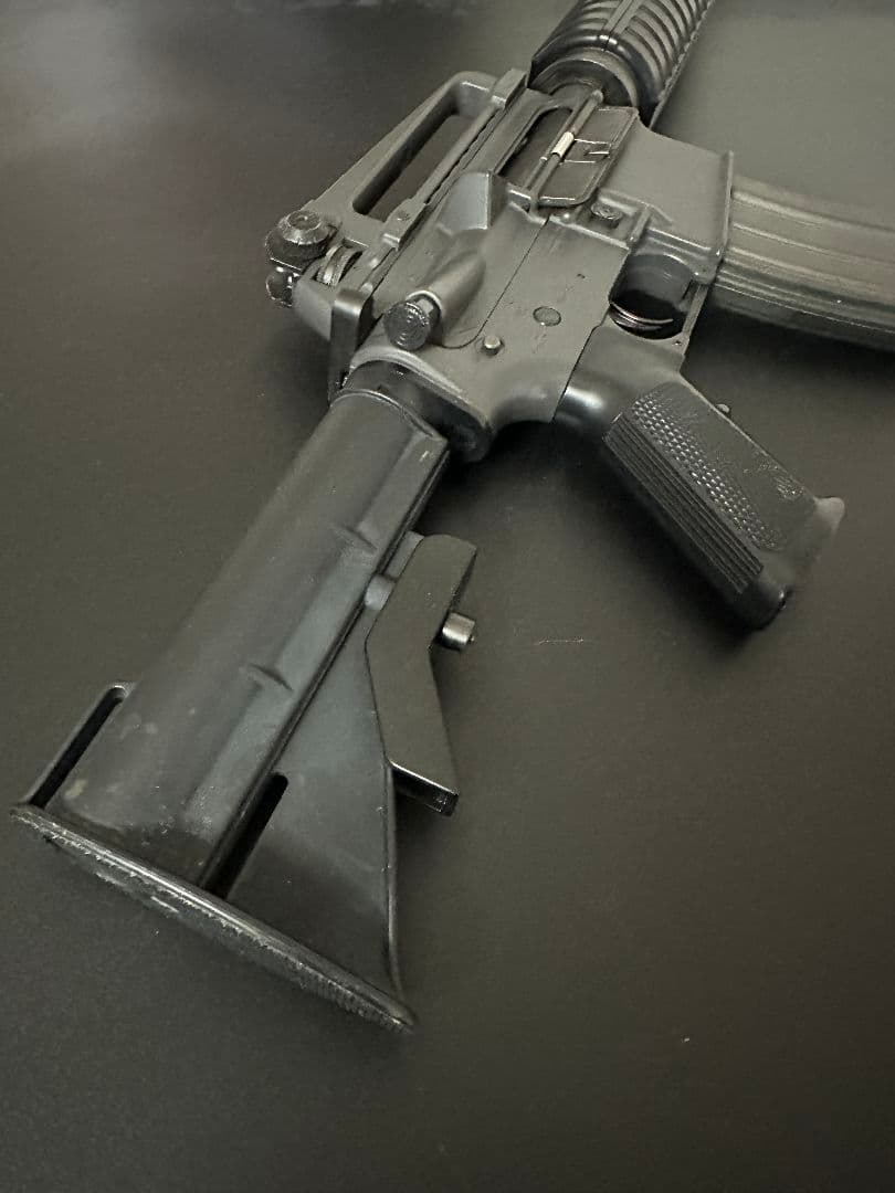 【アップグレード】マルイ M4A1 カービンLIPOバッテリー、充電器とバッグ