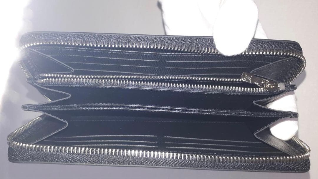 LOUIS VUITTON エピジッピー ウォレット ブラック 新品