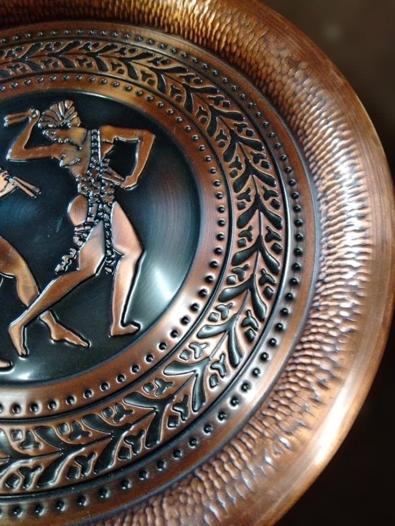 古代ギリシャ風 金属製装飾皿 約35cm - メルカリ