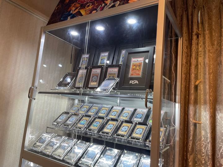 ヨメテラス社製 UVカットコレクションケース【特注アクリル製】