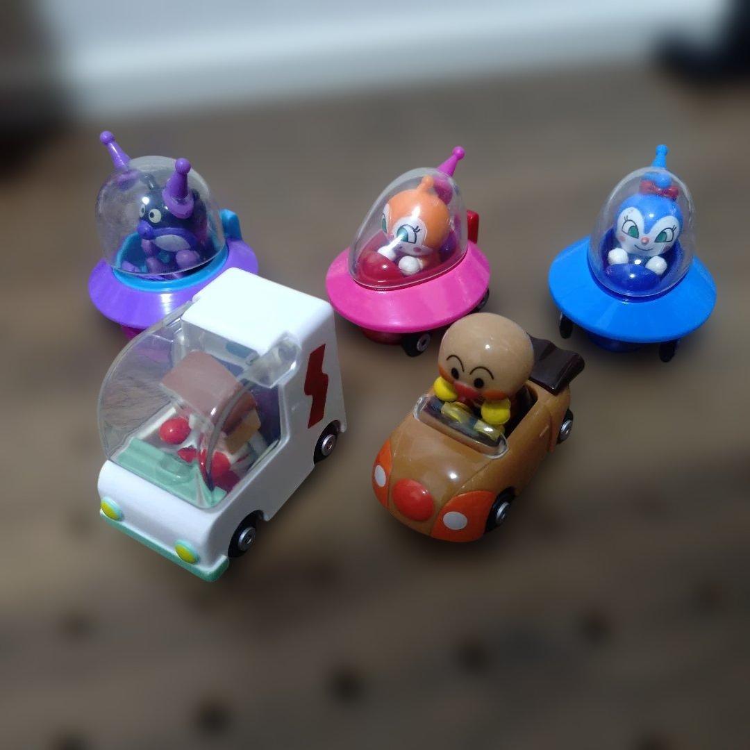 アンパンマンミュージアム　Let's Go ミニカー全８種セット、カバン他