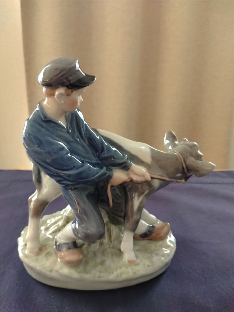 正規品】希少！ロイヤルコペンハーゲン 置物 人形 フィギュリン 牛飼い