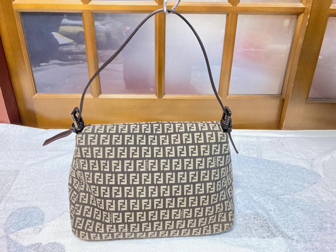 FENDI(フェンディ)マンマバケット ズッカ ショルダーバッグ 8BR001