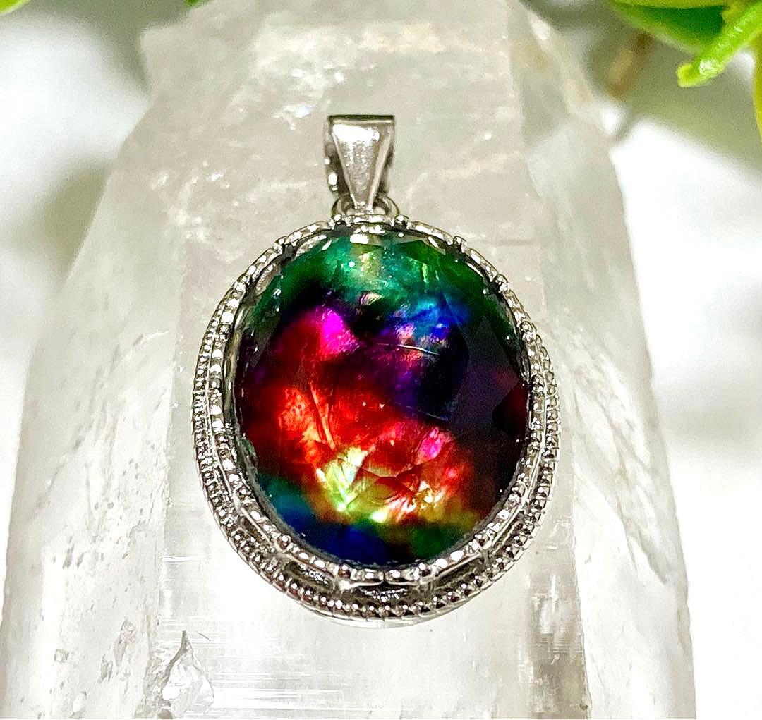 究極品質 超希少幻の色彩 時空を超えし奇跡の宝石 ドラゴ