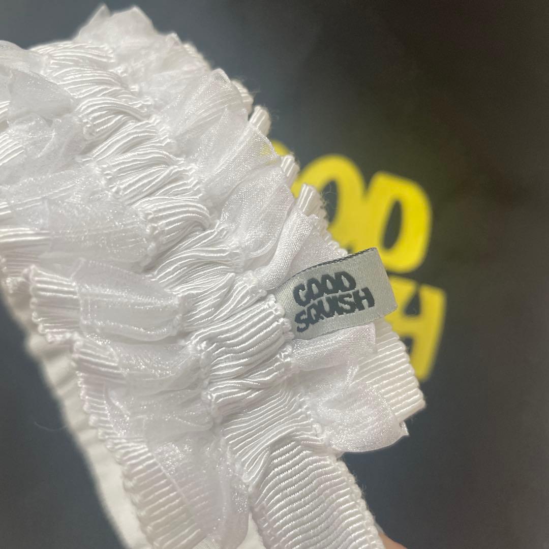 Good Squish フリルヘアバンド ホワイト