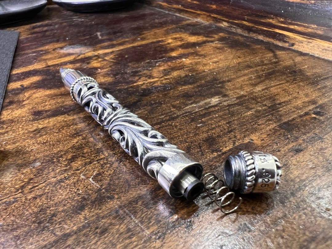 S925刻印有：重厚シルバーペンダントとしても使えるペン SZB007