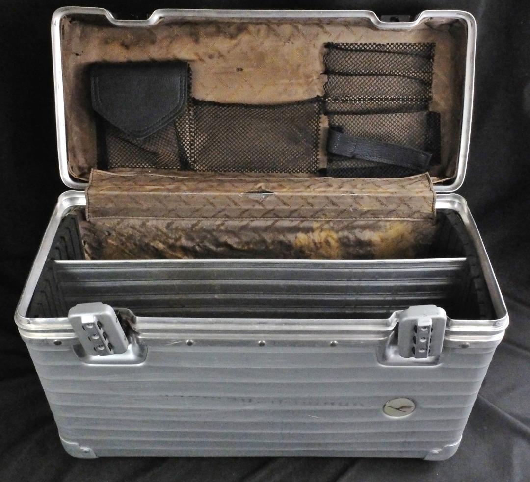 リモワ 940.31『Lufthansa』アルミ・パイロットケース 29L - メルカリ