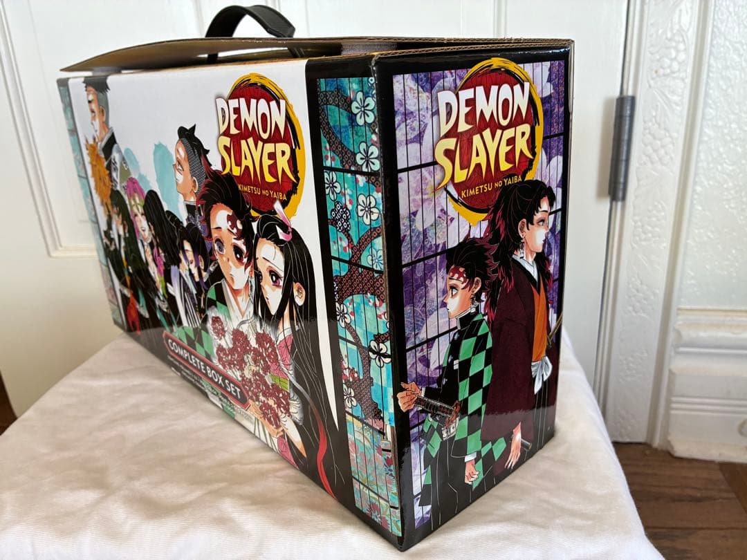 1/28迄　Demon Slayer CompleteBox 鬼滅の刃 英語全巻