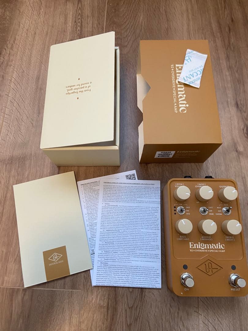 ギター Universal Audio(UAFX) Enigmatic '82