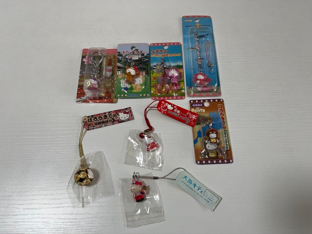ハローキティ ストラップセット 複数デザイン　約176個