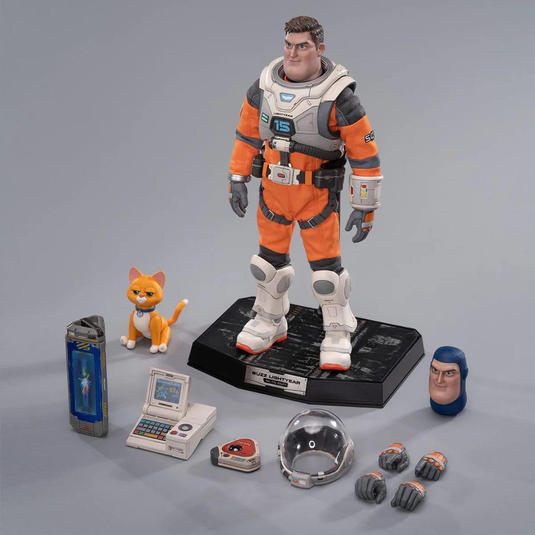 【完売品】 トイストーリー バズライトイヤー アクションフィギュア