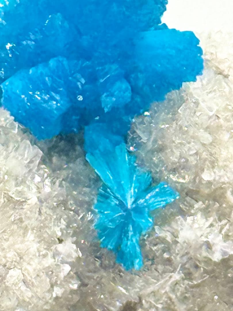 カバンサイト 原石 鉱物標本 ペンタゴナイト アポフィライト