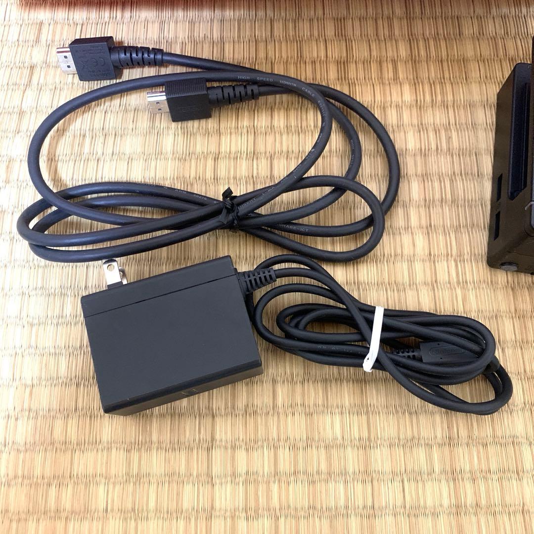 Nintendo Switch バッテリー強化モデル　商品状態をお読みください。