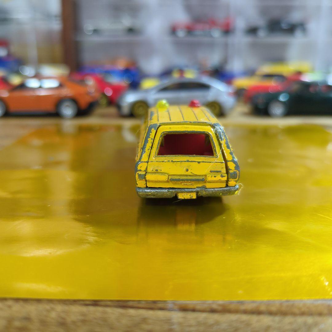 入手困難　地を這う働くシャコタン　セドリック　当時物　タイヤ回転