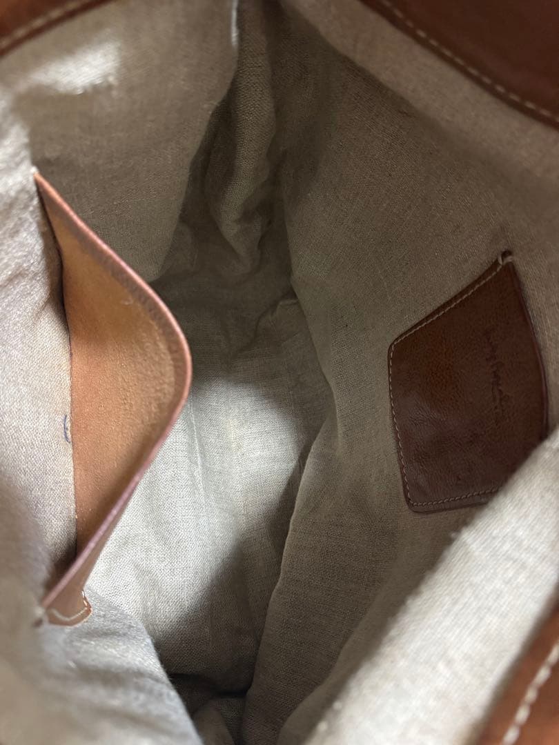 エンリーべグリンショルダーバック