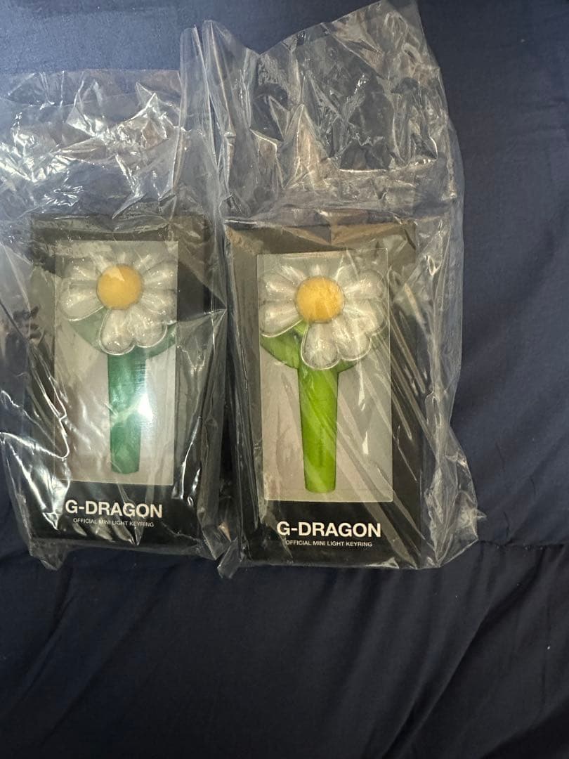 G-DRAGON公式　ミニライトキーリング