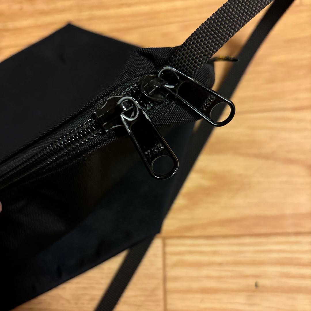 しょうこ　　エルベシャプリエビッグポシェットブラック　ブラウン