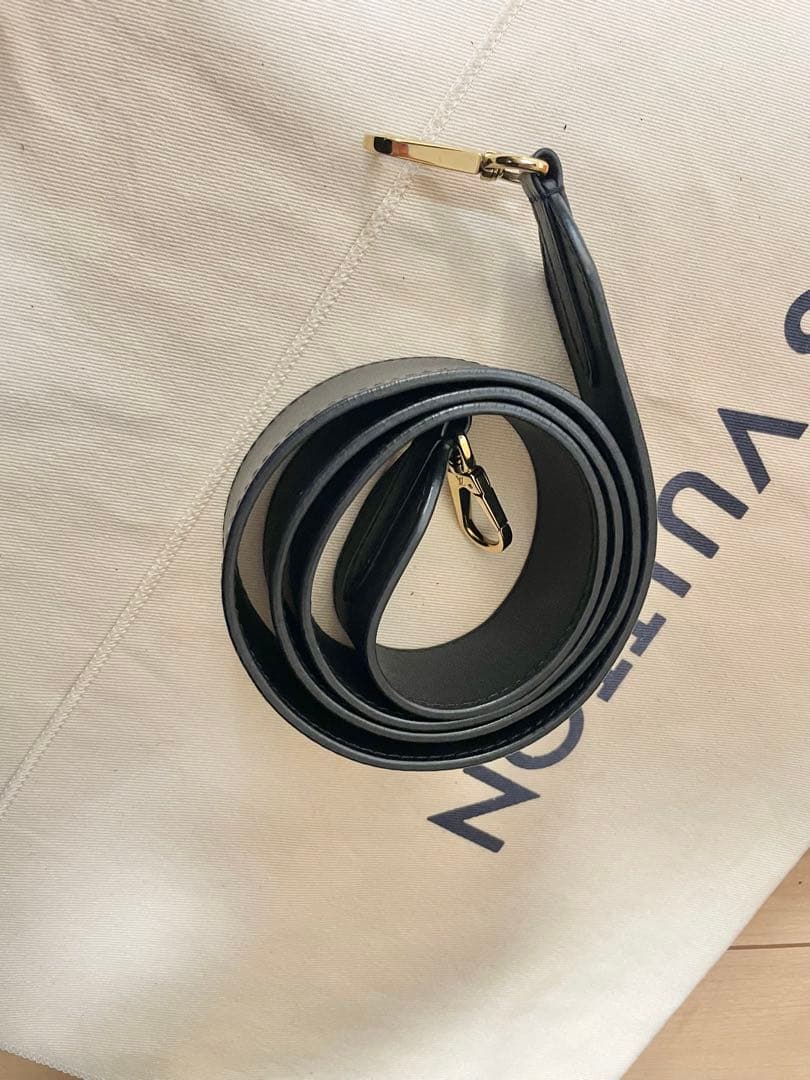ルイヴィトン ショルダーストラップ ブラック ゴールド