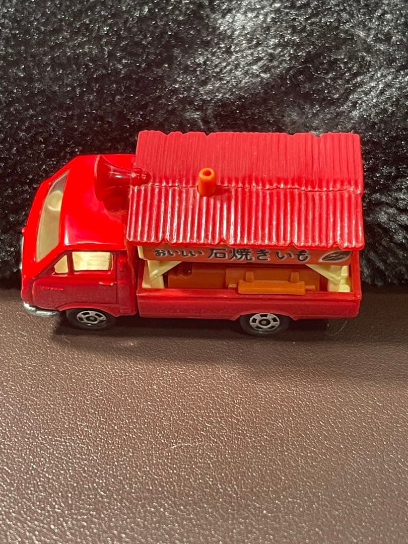 美品トミカ HIACE(ハイエース)石焼きいも仕様
