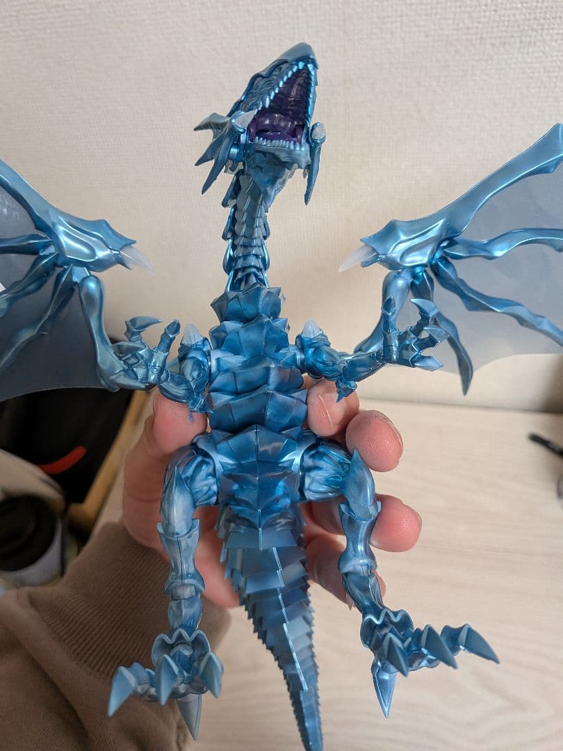 ブルーアイズホワイトドラゴン プラモデル