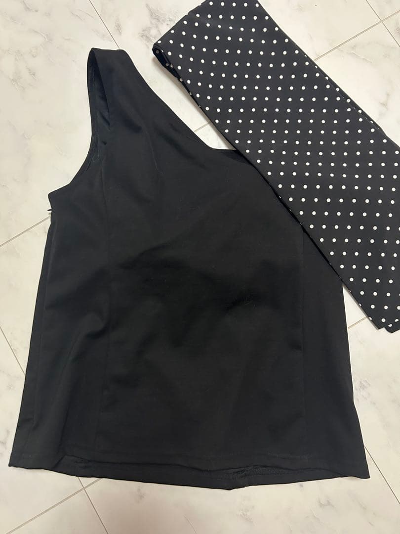 shellerシェリエone shoulder ribbon tops