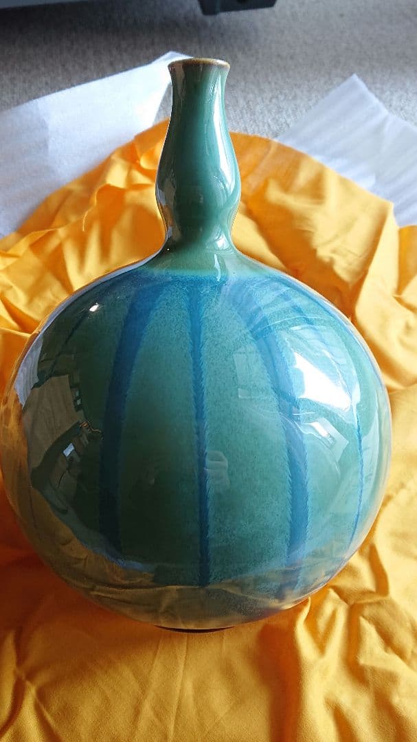 花器 緑釉線紋 小杉焼 池上栄一 氏作 共箱入 - メルカリ