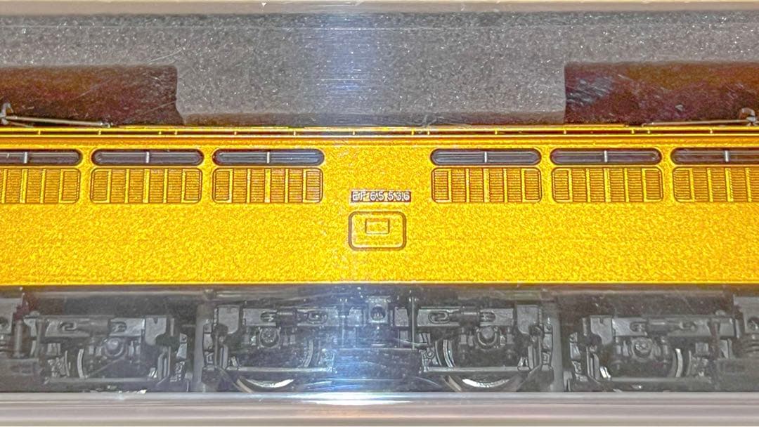 KATO 金のEF65形電気機関車536号機【新品,未使用品】 トップ
