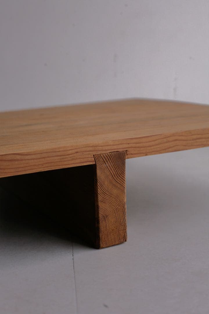 裁ち台 展示台 飾り棚 杉材 古材 無垢材 ローボード 店舗什器 古家具