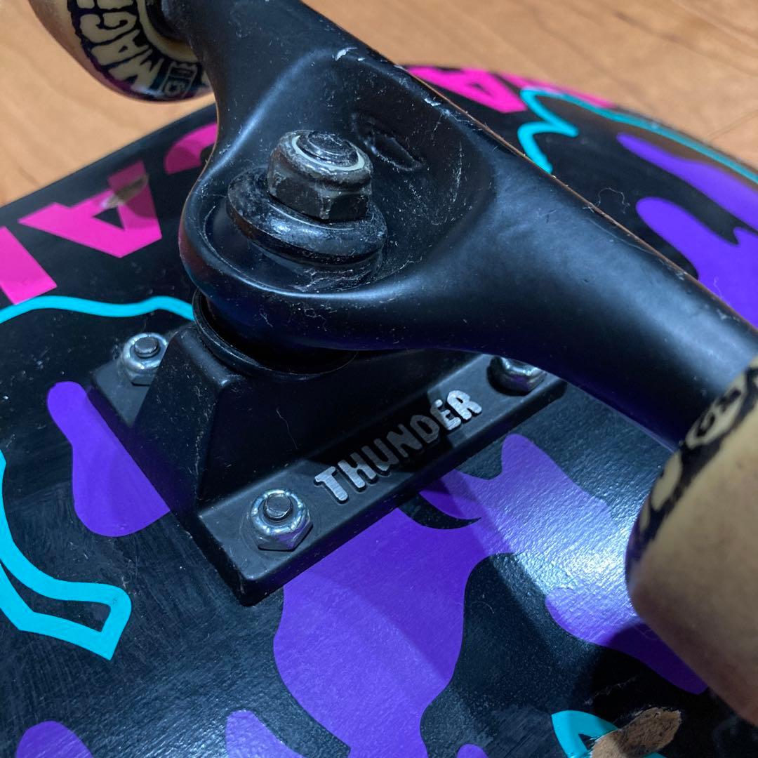 スケボー コンプリート マモミ MAGICAL MOSH MISFITS