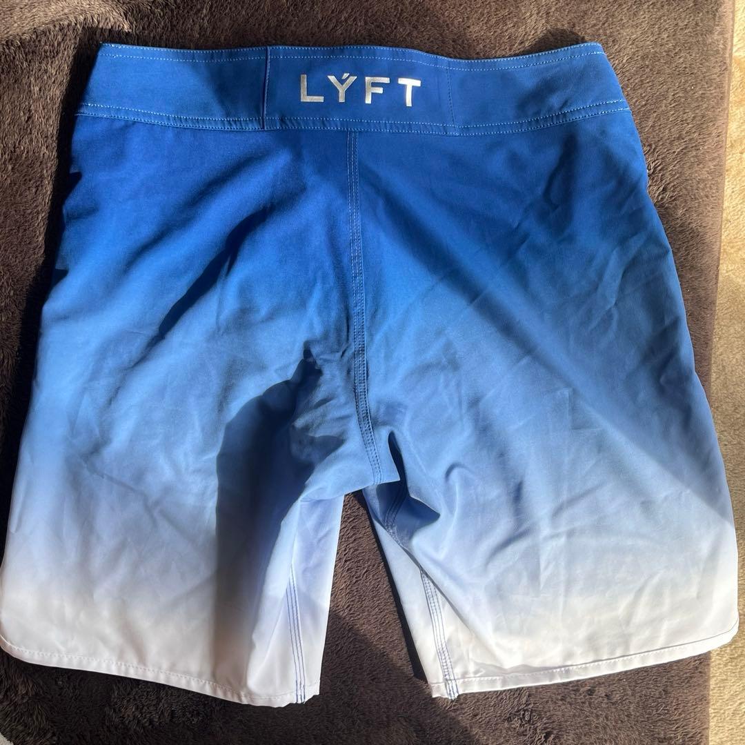 再入荷未定の限定カラー 】LÝFT ステージショーツ / サーフパンツ M