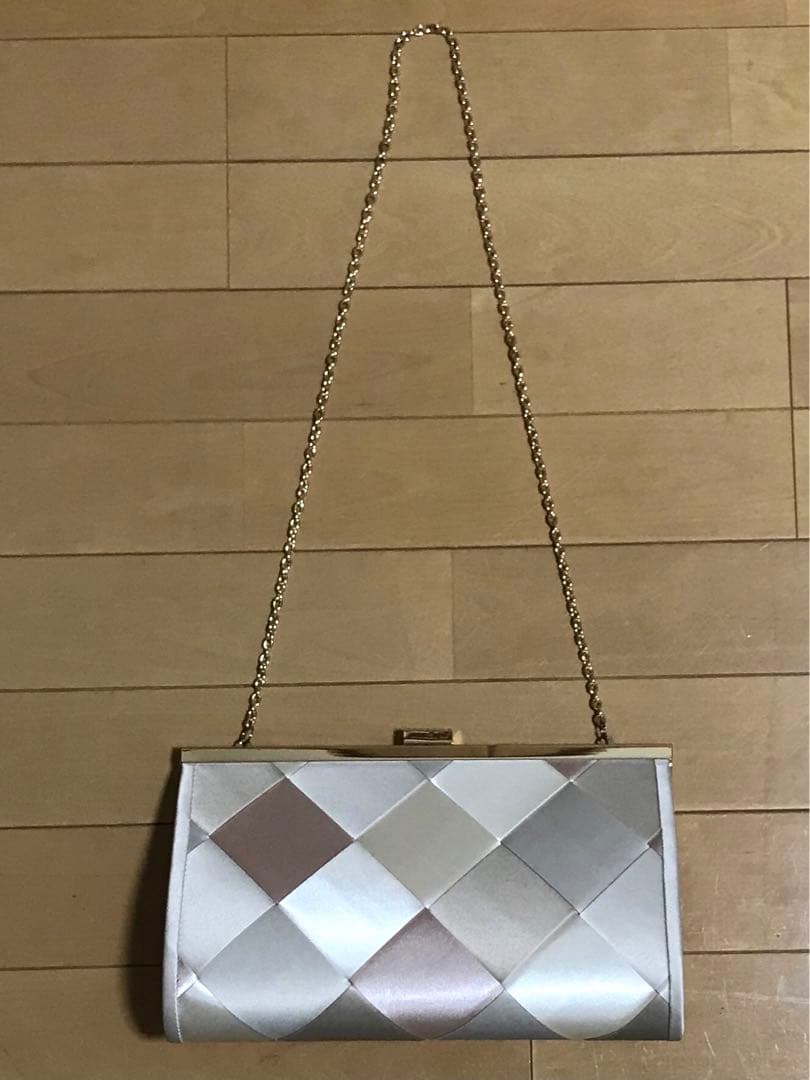 【美品】AIMER エメ　格子柄　クラッチバッグ　パーティーバッグ