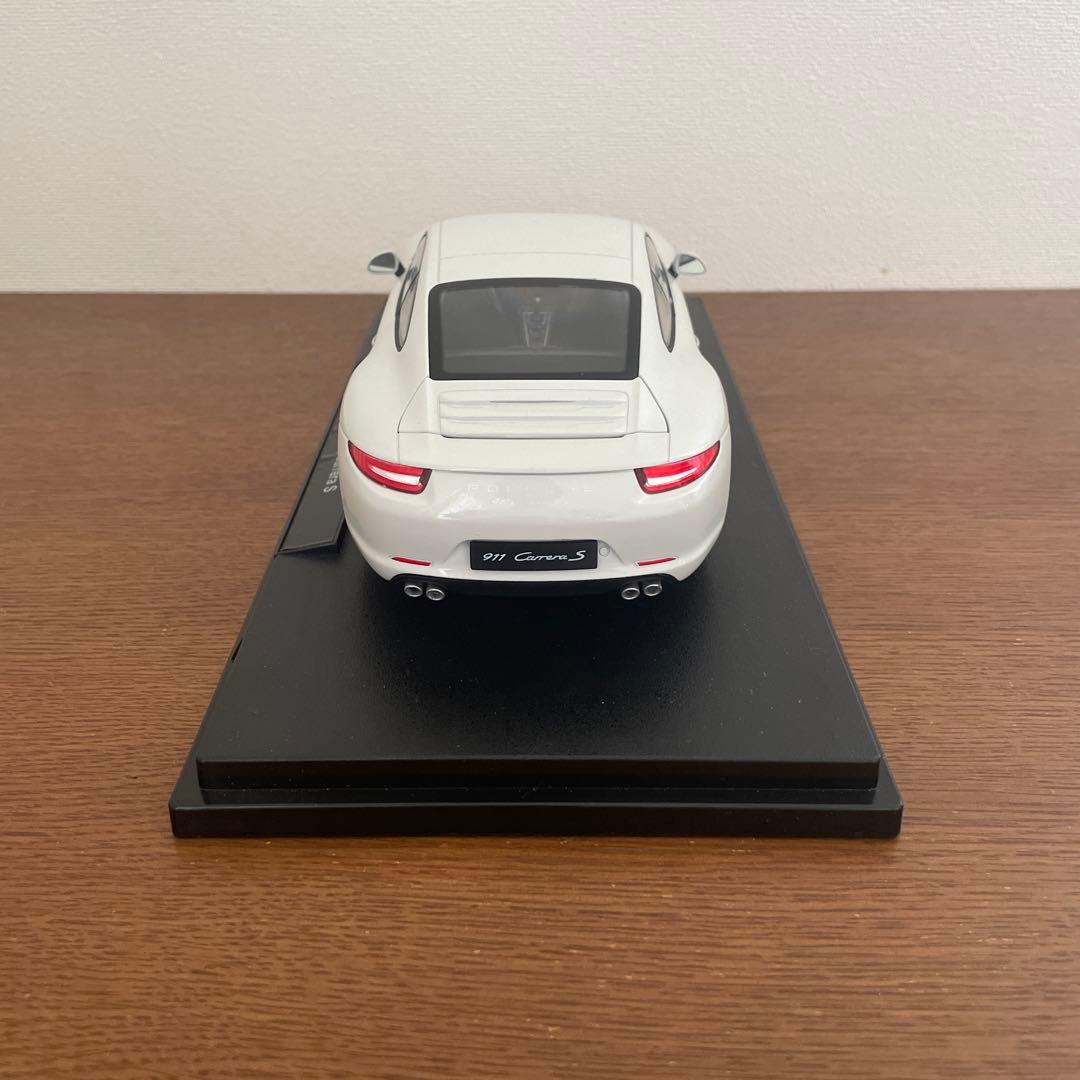 Welly NEX 1/18 ポルシェ 911 carrera s ホワイト